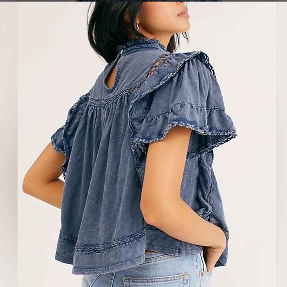 🌺Free People Le Femme Ruffled Crochet Top🌸🌺 - Picture 2 of 12